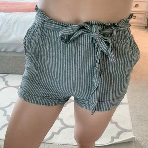 HAVE Striped Shorts with Tie High-Rise